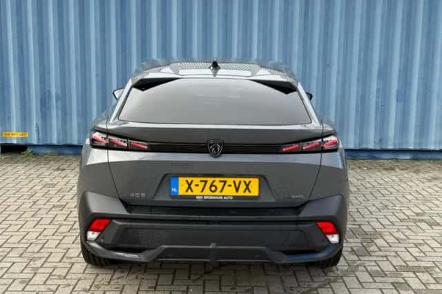 Peugeot 408 (2024) thumbnail 4