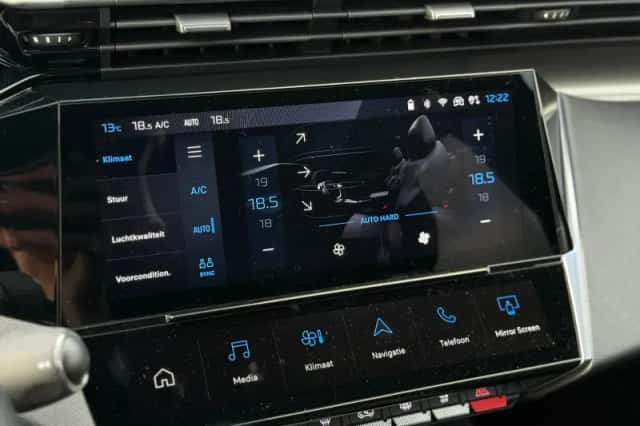 Peugeot 408 (2024) thumbnail 32