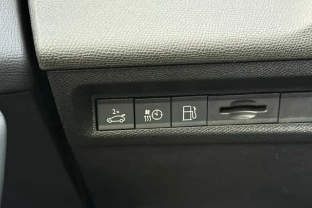 Peugeot 408 (2024) thumbnail 35