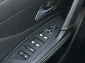 Peugeot 408 (2024) thumbnail 36