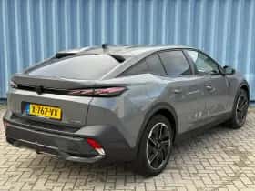 Peugeot 408 (2024) thumbnail 5