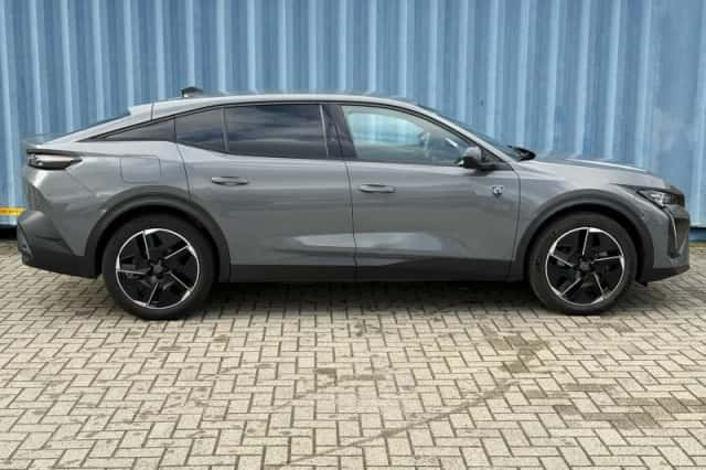 Peugeot 408 (2024) thumbnail 6
