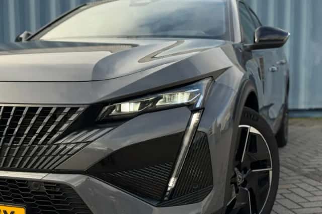 Peugeot 408 (2024) thumbnail 9