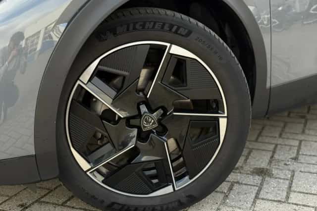 Peugeot 408 (2024) thumbnail 10