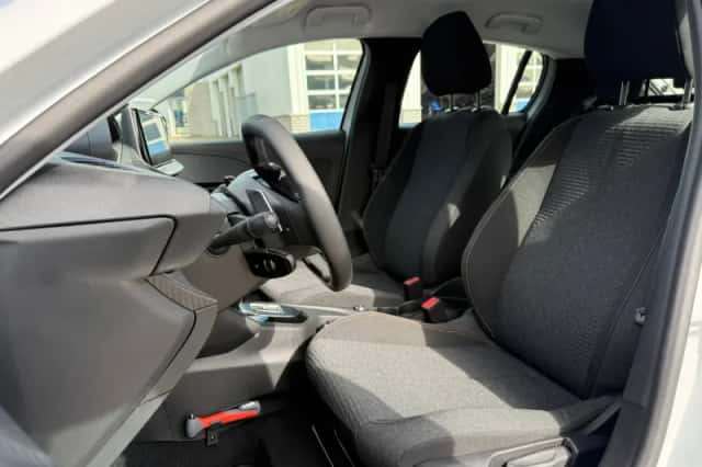 Peugeot 208 (2025) thumbnail 13