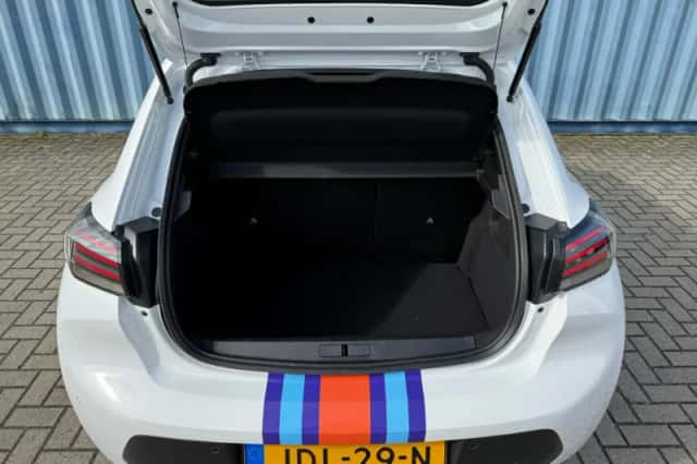 Peugeot 208 (2025) thumbnail 17