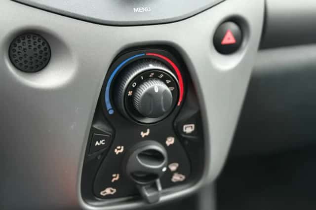 Peugeot 108 (2019) thumbnail 27