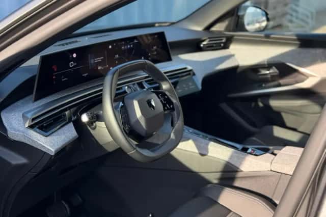 Peugeot 5008 (2025) thumbnail 12