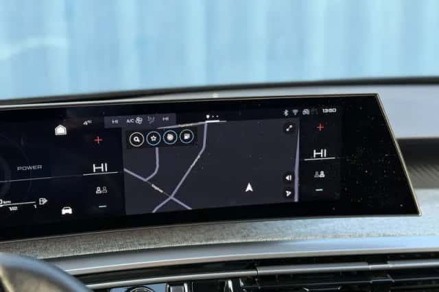 Peugeot 5008 (2025) thumbnail 25