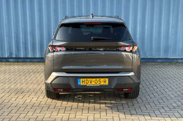 Peugeot 5008 (2025) thumbnail 4