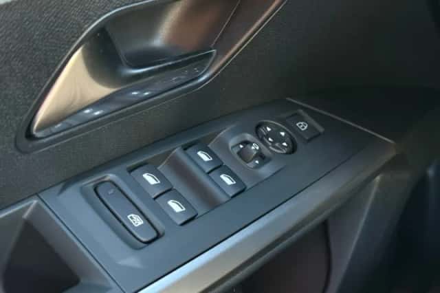 Peugeot 5008 (2025) thumbnail 36