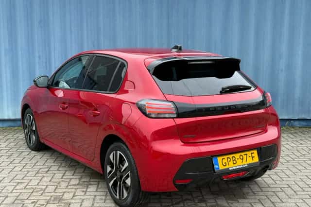 Peugeot 208 (2024) thumbnail 2