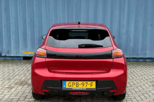 Peugeot 208 (2024) thumbnail 3