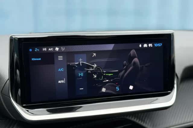 Peugeot 208 (2024) thumbnail 25