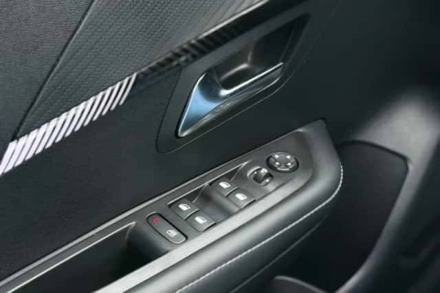 Peugeot 208 (2024) thumbnail 30