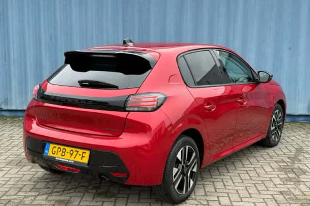 Peugeot 208 (2024) thumbnail 4