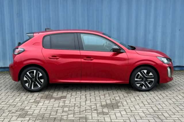 Peugeot 208 (2024) thumbnail 5