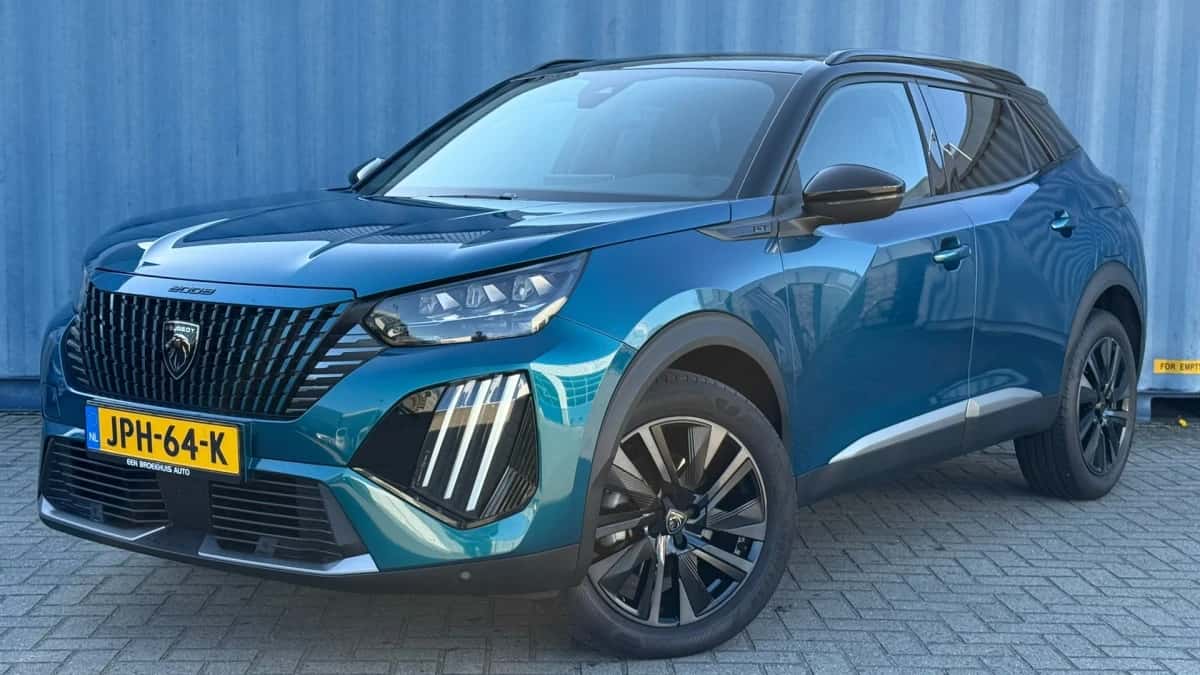 Peugeot 2008 (2025) — foto 1