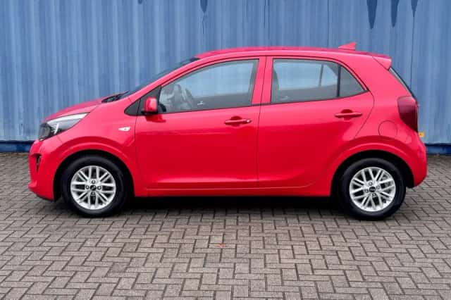Kia Picanto (2021) thumbnail 2