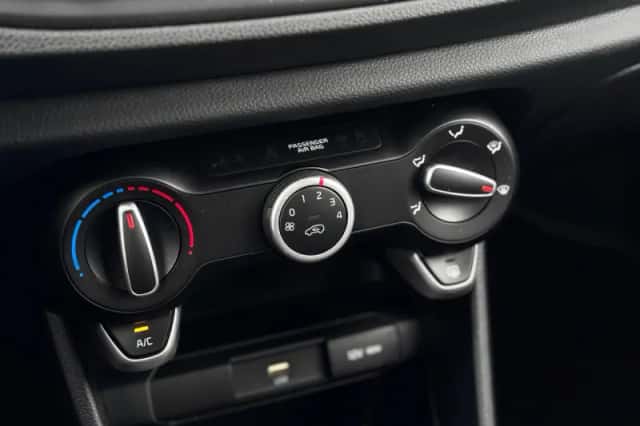Kia Picanto (2021) thumbnail 18