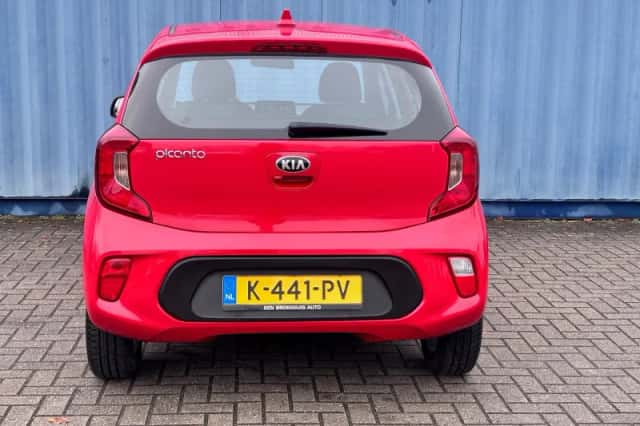 Kia Picanto (2021) thumbnail 4