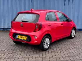 Kia Picanto (2021) thumbnail 6