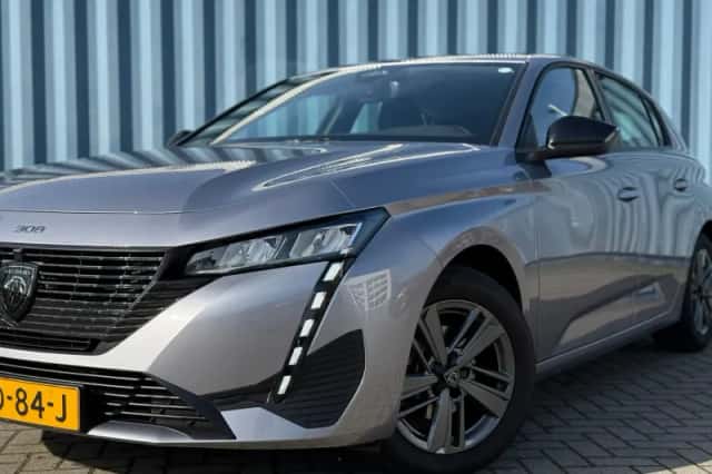 Peugeot 308 (2025) thumbnail 2