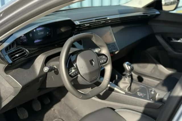 Peugeot 308 (2025) thumbnail 7