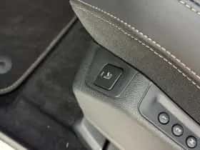 Peugeot 3008 (2022) thumbnail 27