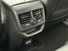 Peugeot 3008 (2022) thumbnail 42
