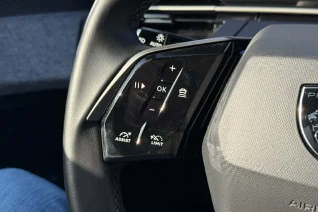 Peugeot e-3008 (2024) thumbnail 14