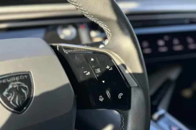 Peugeot e-3008 (2024) thumbnail 15