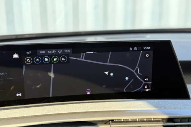 Peugeot e-3008 (2024) thumbnail 18