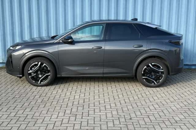 Peugeot e-3008 (2024) thumbnail 3