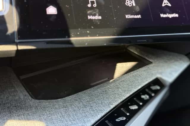 Peugeot e-3008 (2024) thumbnail 25