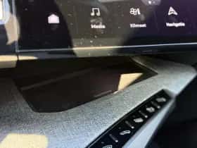 Peugeot e-3008 (2024) thumbnail 25