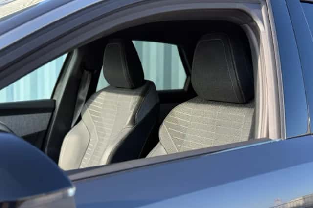Peugeot e-3008 (2024) thumbnail 31