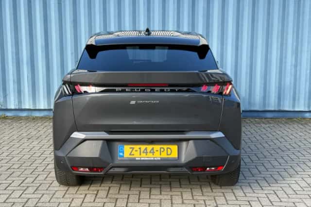 Peugeot e-3008 (2024) thumbnail 5