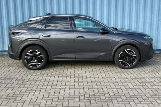 Peugeot e-3008 (2024) thumbnail 8