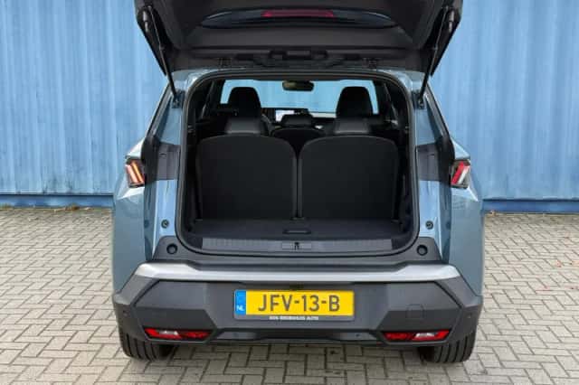 Peugeot 5008 (2025) thumbnail 18