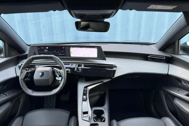 Peugeot 5008 (2025) thumbnail 21