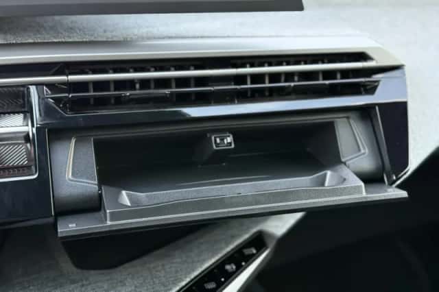 Peugeot 5008 (2025) thumbnail 31