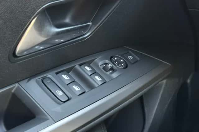 Peugeot 5008 (2025) thumbnail 35