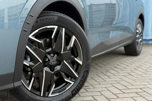 Peugeot 5008 (2025) thumbnail 10