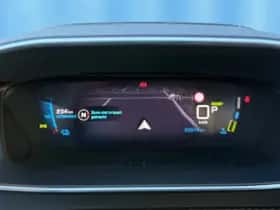 Peugeot e-2008 (2022) thumbnail 23