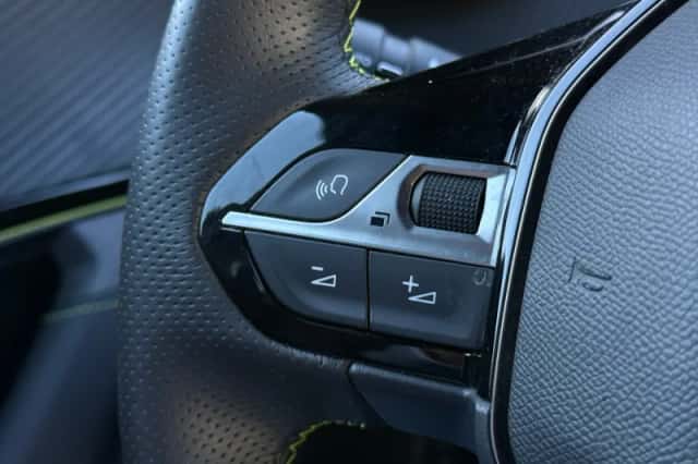Peugeot e-2008 (2022) thumbnail 36