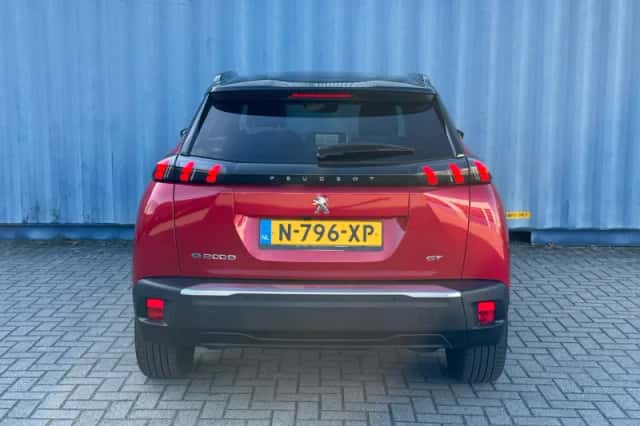 Peugeot e-2008 (2022) thumbnail 5