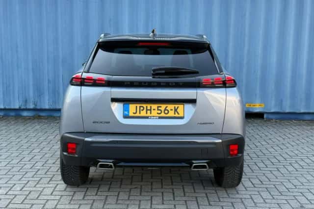 Peugeot 2008 (2025) thumbnail 4