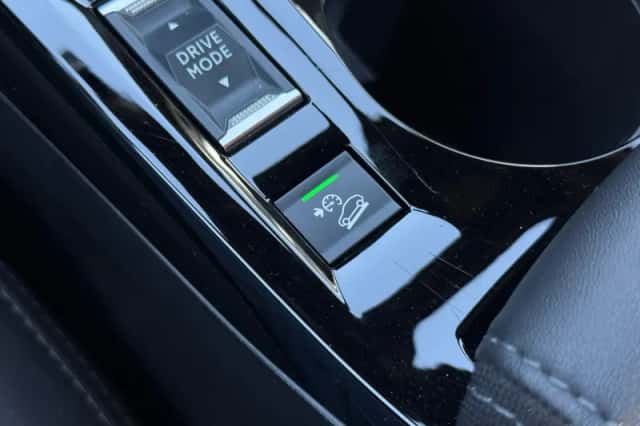 Peugeot 2008 (2025) thumbnail 36