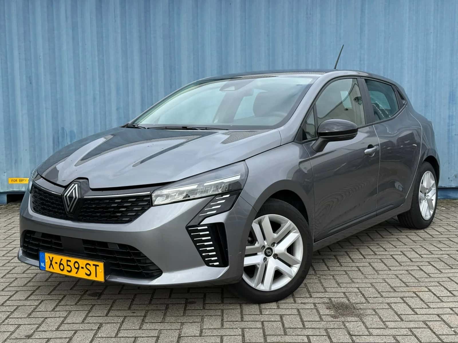 Renault Clio (2024) — foto 1